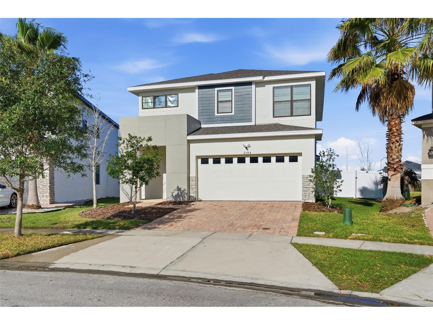 2584 Nouveau Way
