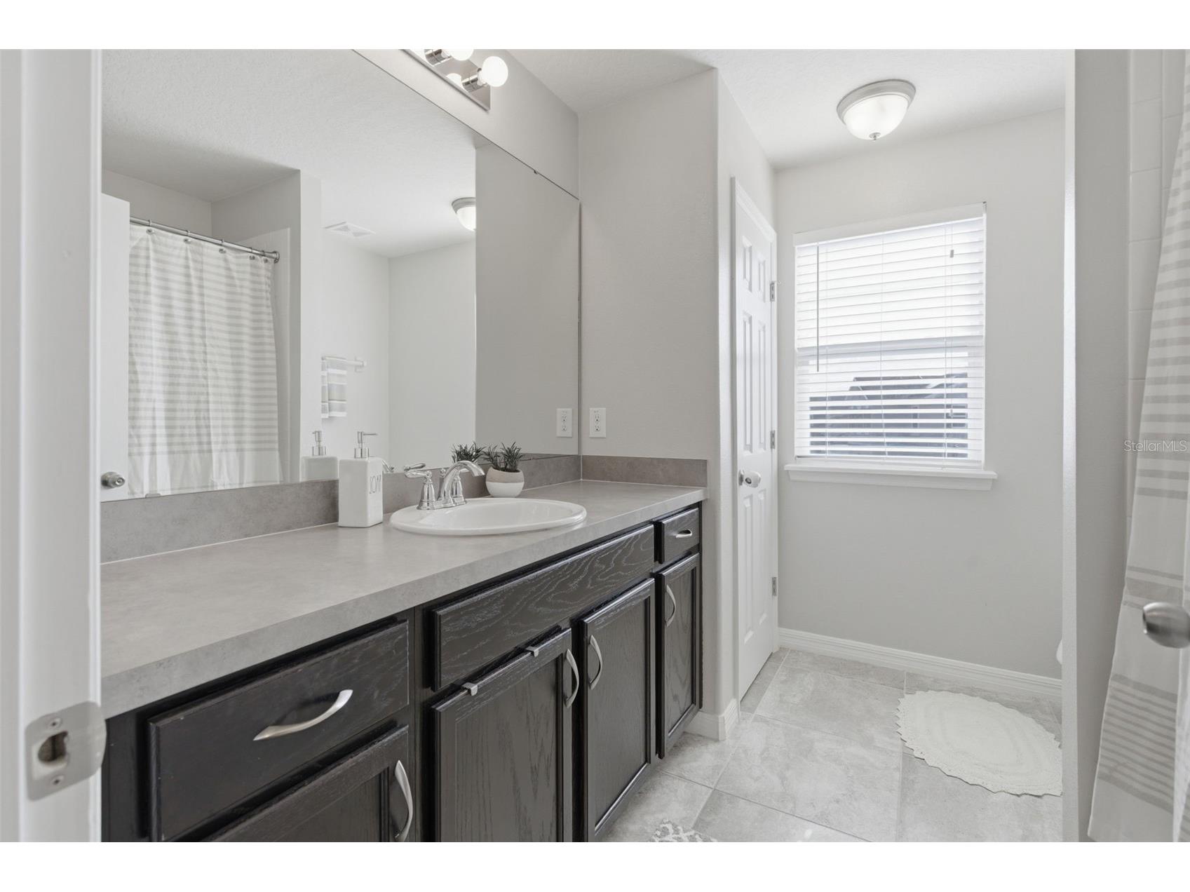 2584 Nouveau Way Kissimmee FL 34741 O6388351 image24
