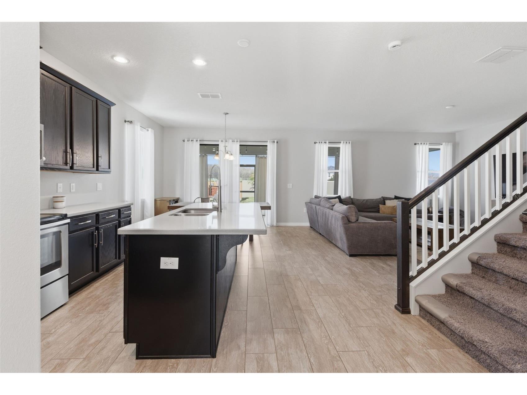 2584 Nouveau Way Kissimmee FL 34741 O6388351 image6