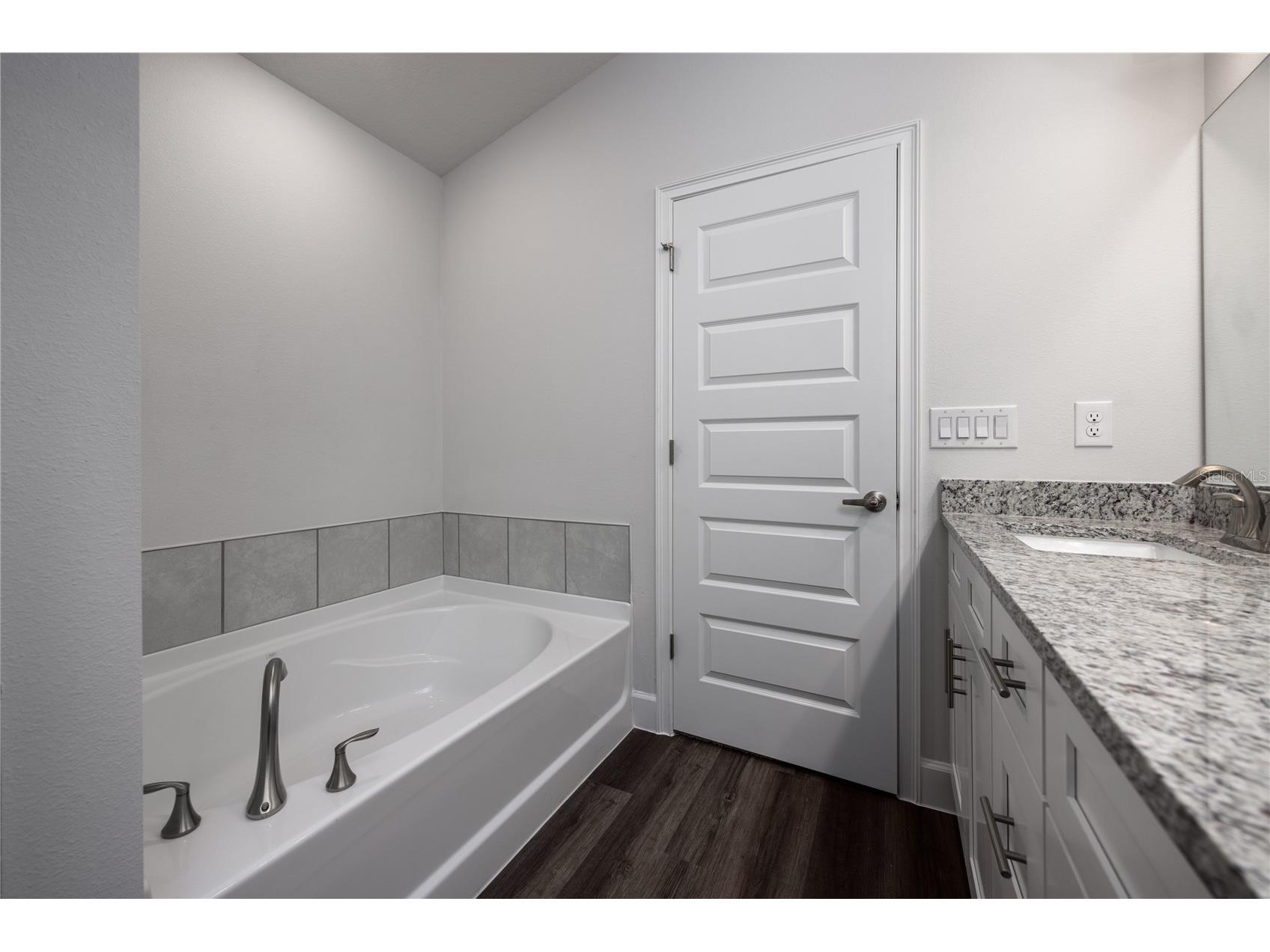 2584 SW 250th Terrace Newberry FL 32669 GC541582 image24