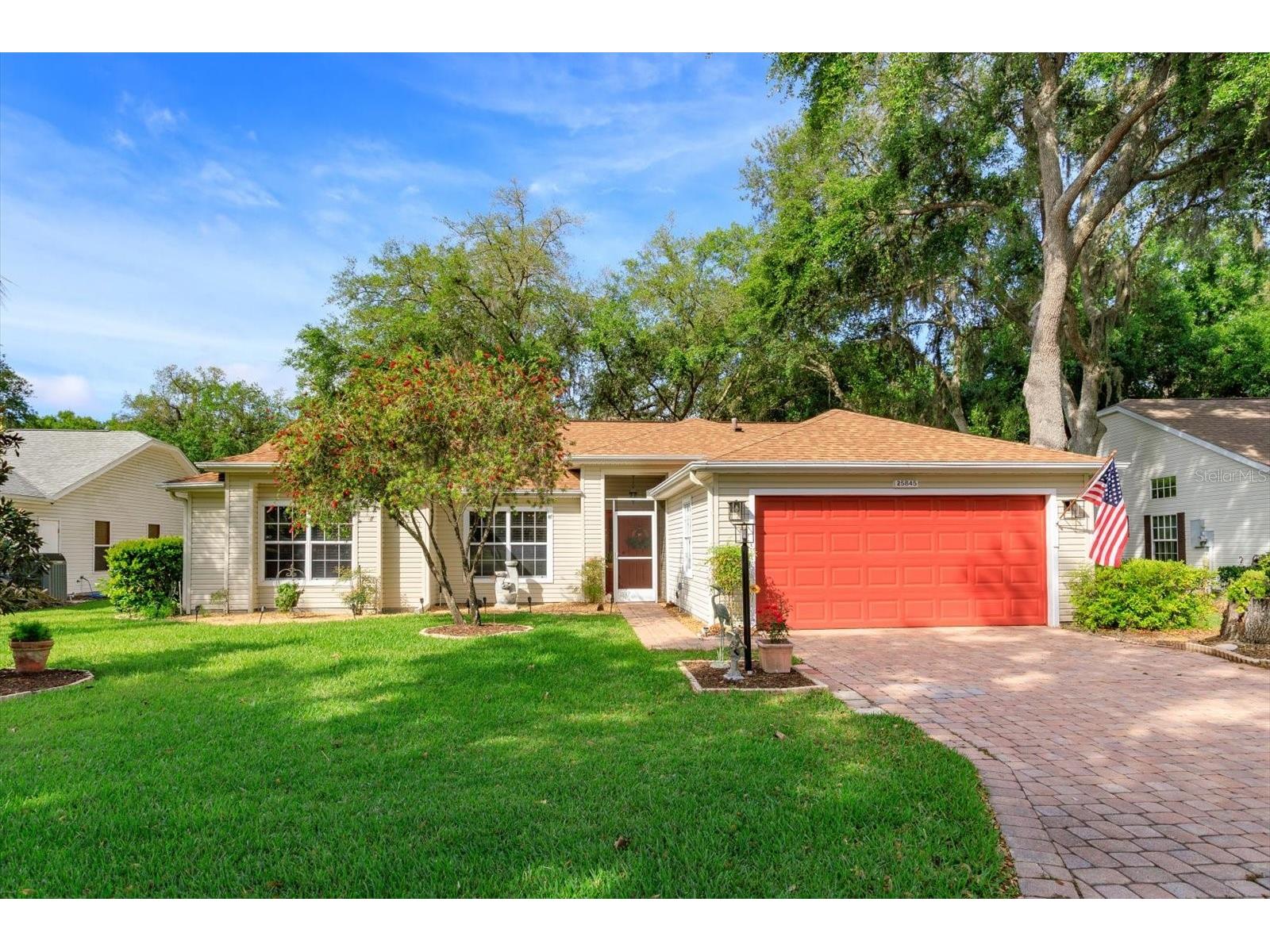 25845 Glen Eagle Dr Leesburg FL 34748 G5110201 image1