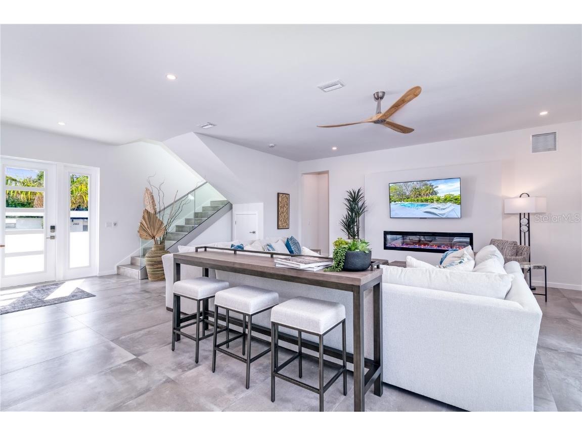 2585 Clematis Street Sarasota FL 34239 A4623869 image10