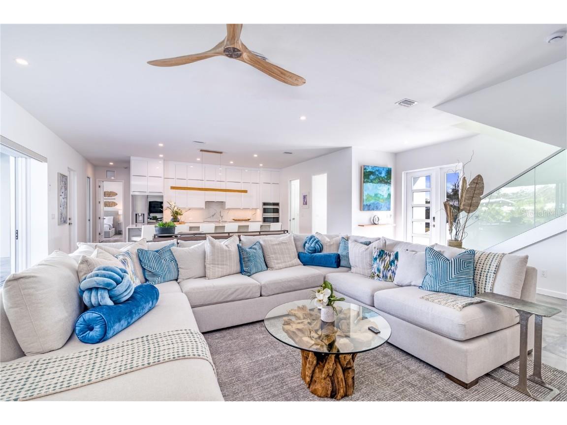 2585 Clematis Street Sarasota FL 34239 A4623869 image15