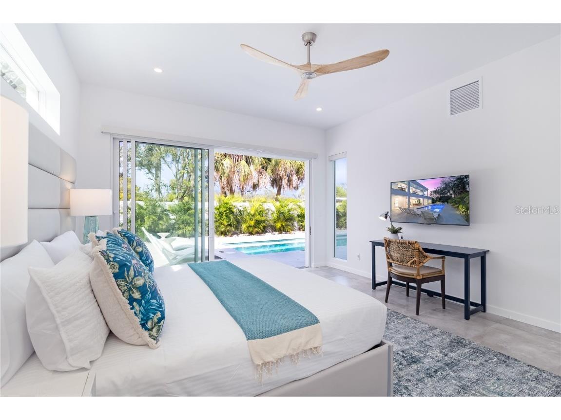 2585 Clematis Street Sarasota FL 34239 A4623869 image18