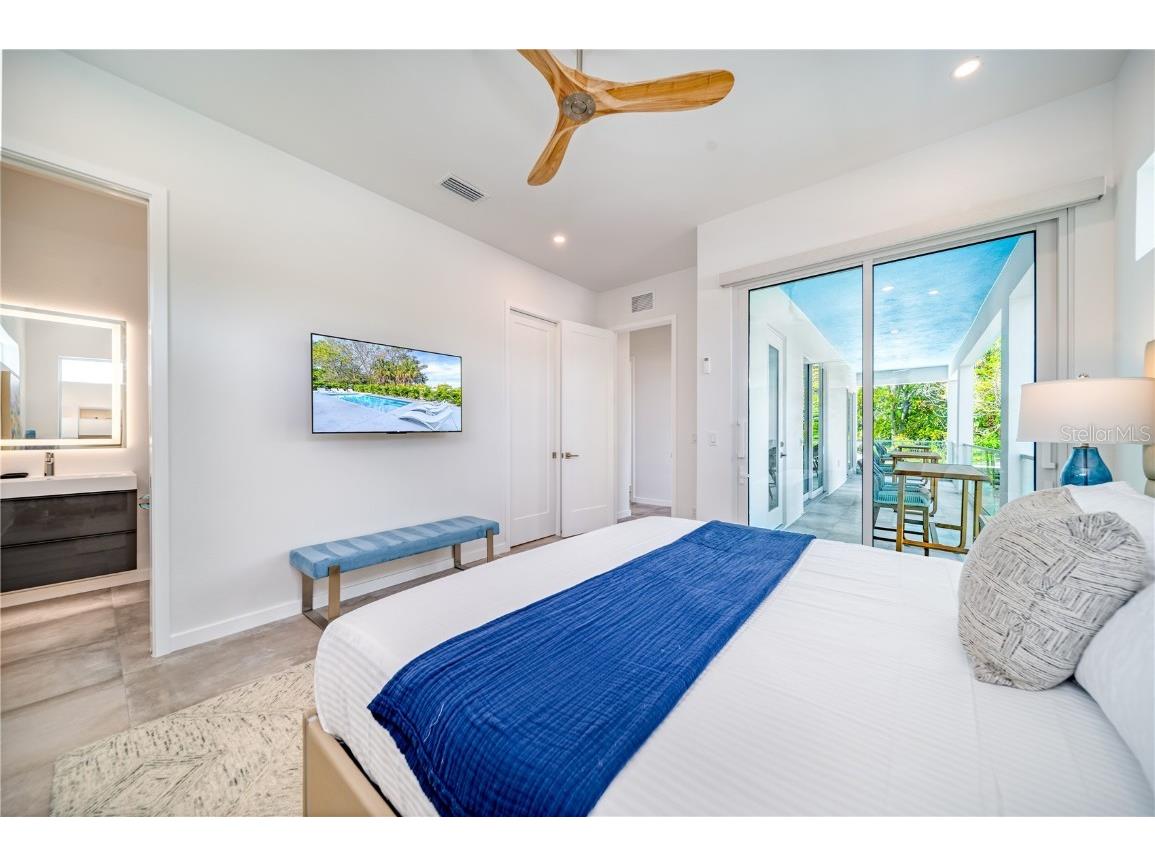 2585 Clematis Street Sarasota FL 34239 A4623869 image21