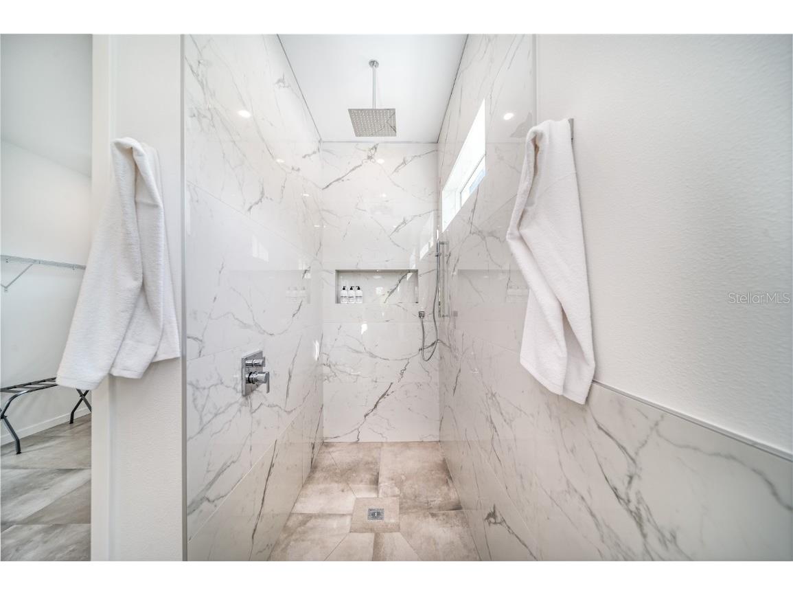 2585 Clematis Street Sarasota FL 34239 A4623869 image30