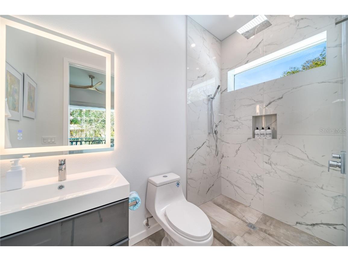 2585 Clematis Street Sarasota FL 34239 A4668866 image38