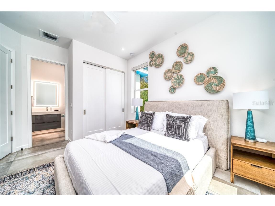 2585 Clematis Street Sarasota FL 34239 A4668866 image42