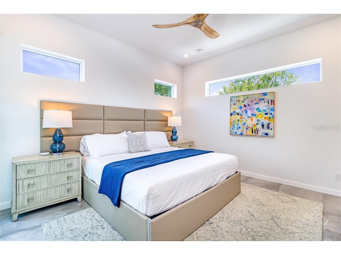 2585 Clematis Street Sarasota FL 34239 A4668866 image45