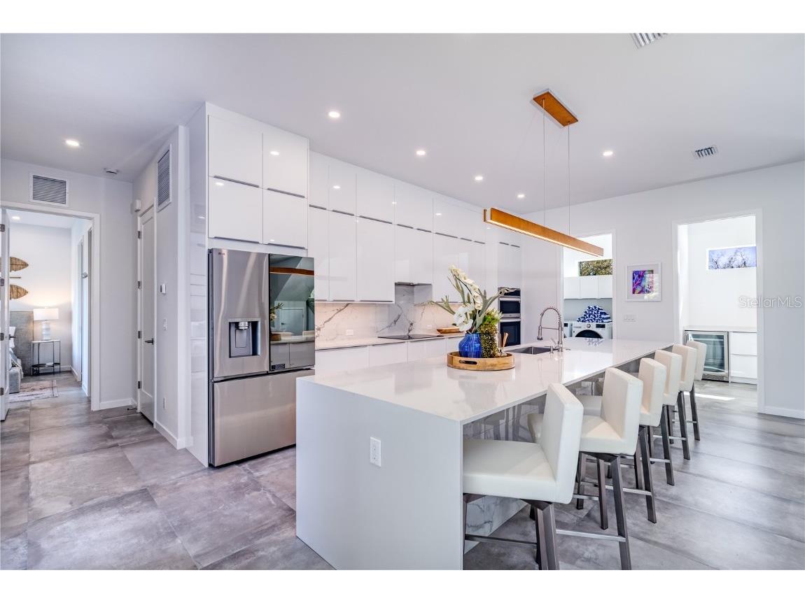 2585 Clematis Street Sarasota FL 34239 A4668866 image8