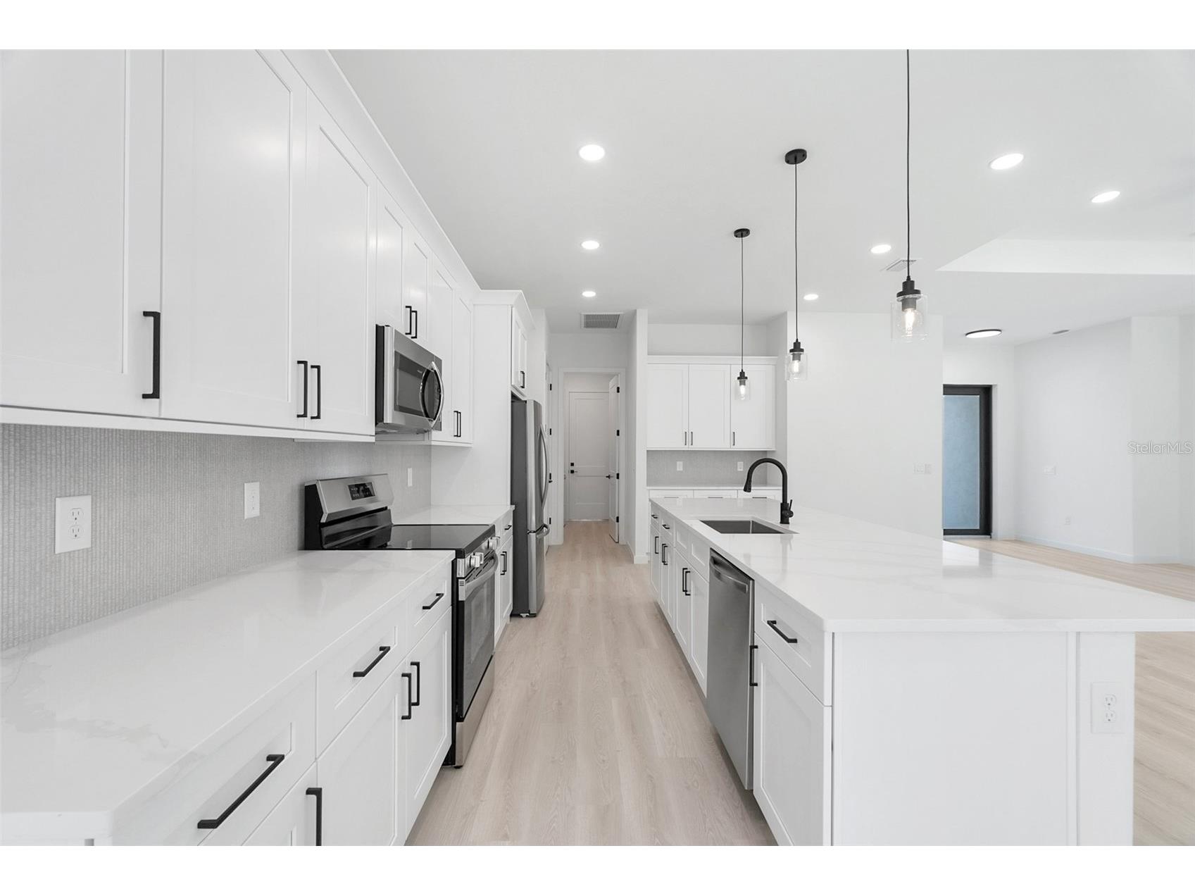 2585 Crane Avenue North Port FL 34286 TB8481344 image12