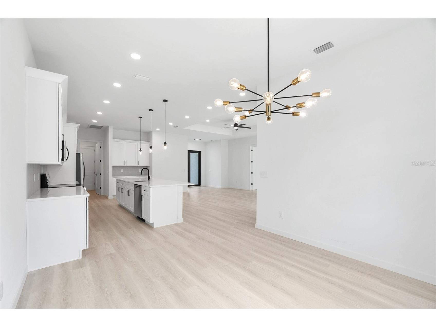 2585 Crane Avenue North Port FL 34286 TB8481344 image14
