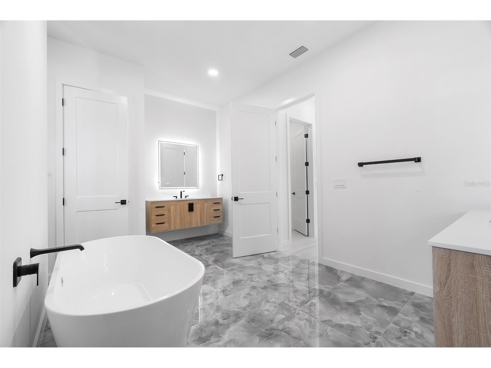 2585 Crane Avenue North Port FL 34286 TB8481344 image20