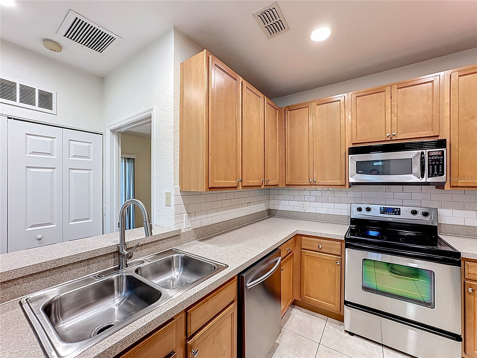 2586 Grand Central Parkway #8 Orlando FL 32839 S5141282 image23