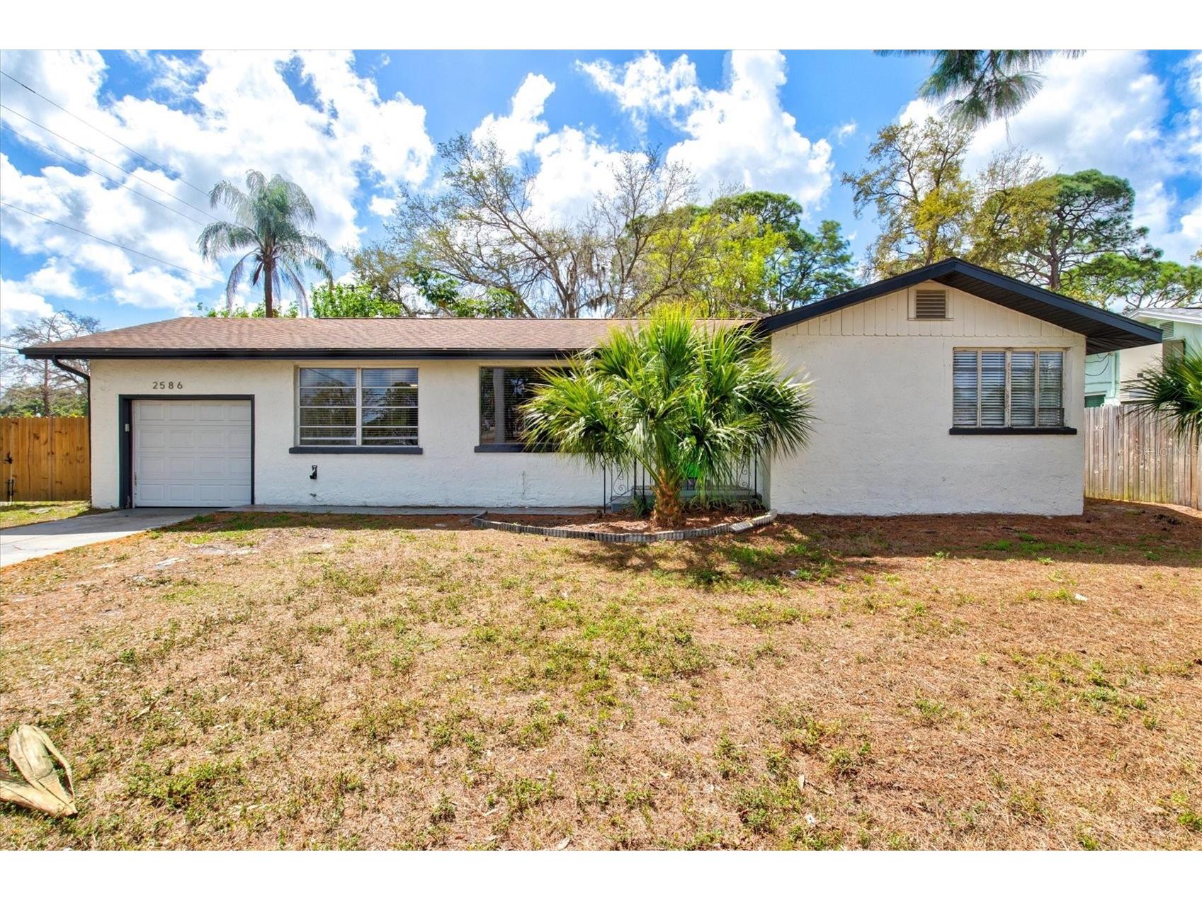 2586 Tami Sola Street Sarasota FL 34237 A4679191 image1