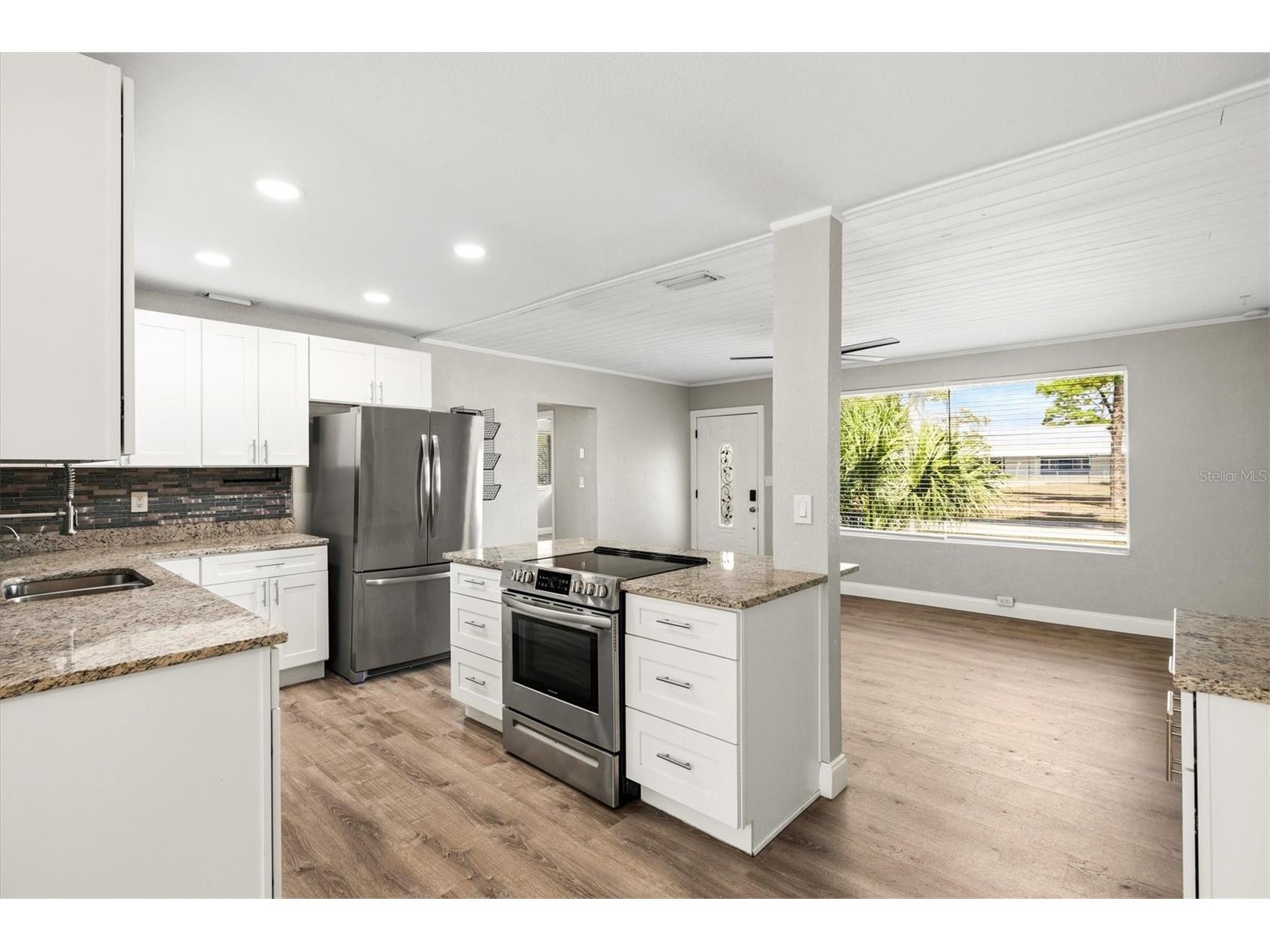 2586 Tami Sola Street Sarasota FL 34237 A4679191 image10