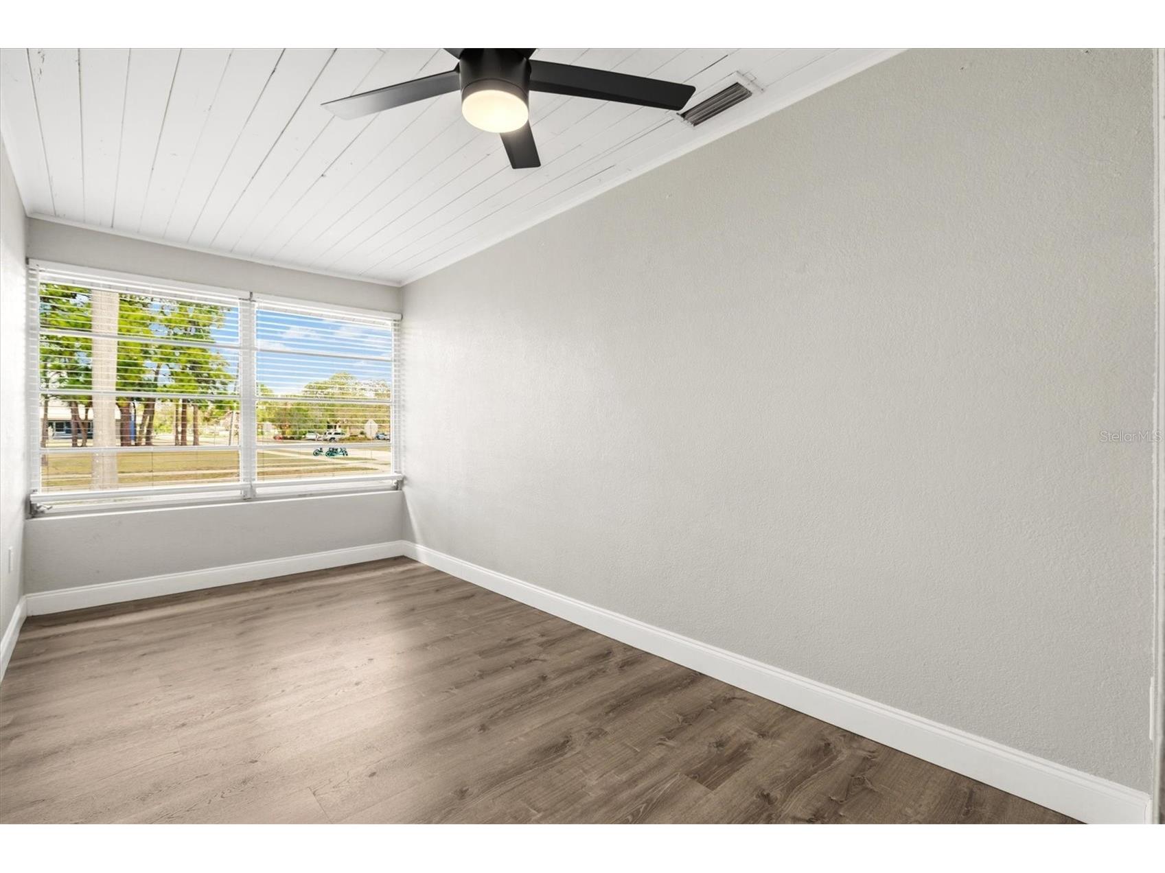 2586 Tami Sola Street Sarasota FL 34237 A4679191 image12