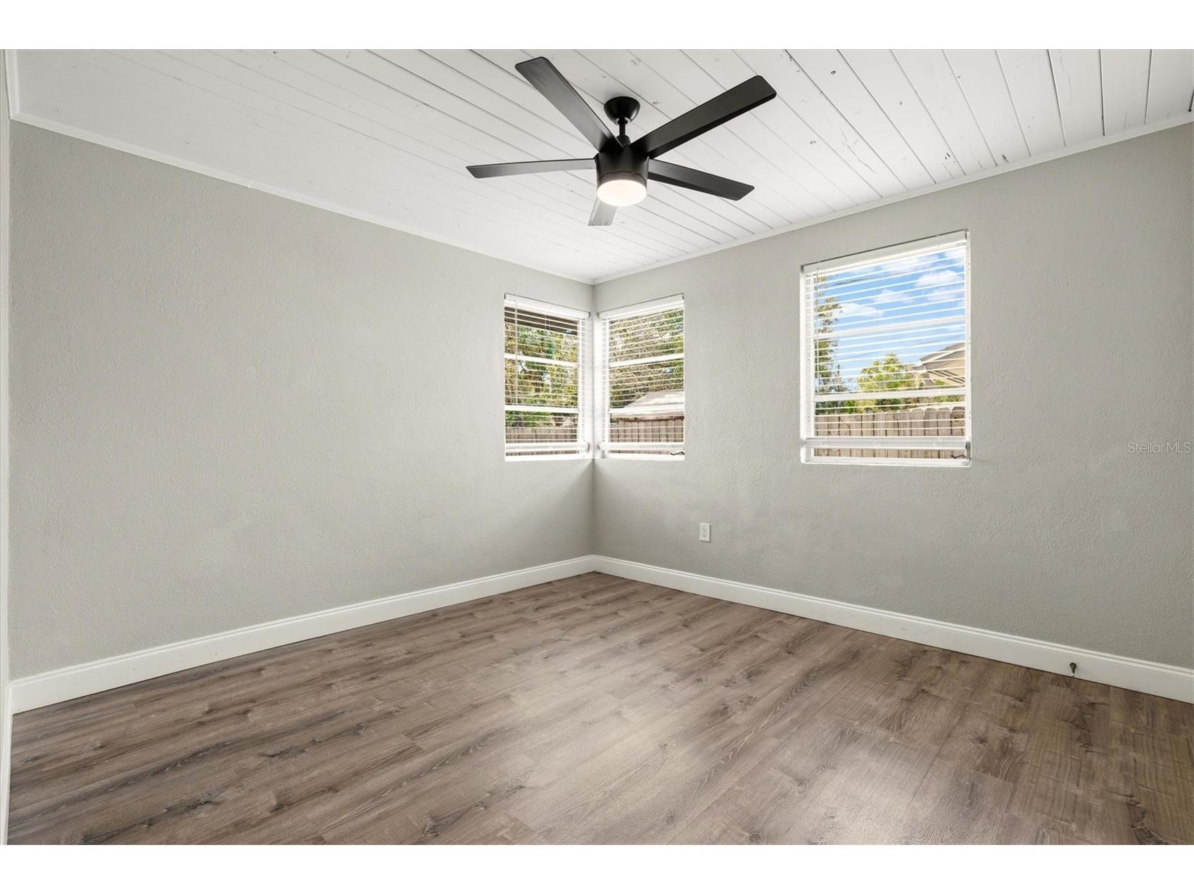 2586 Tami Sola Street Sarasota FL 34237 A4679191 image25