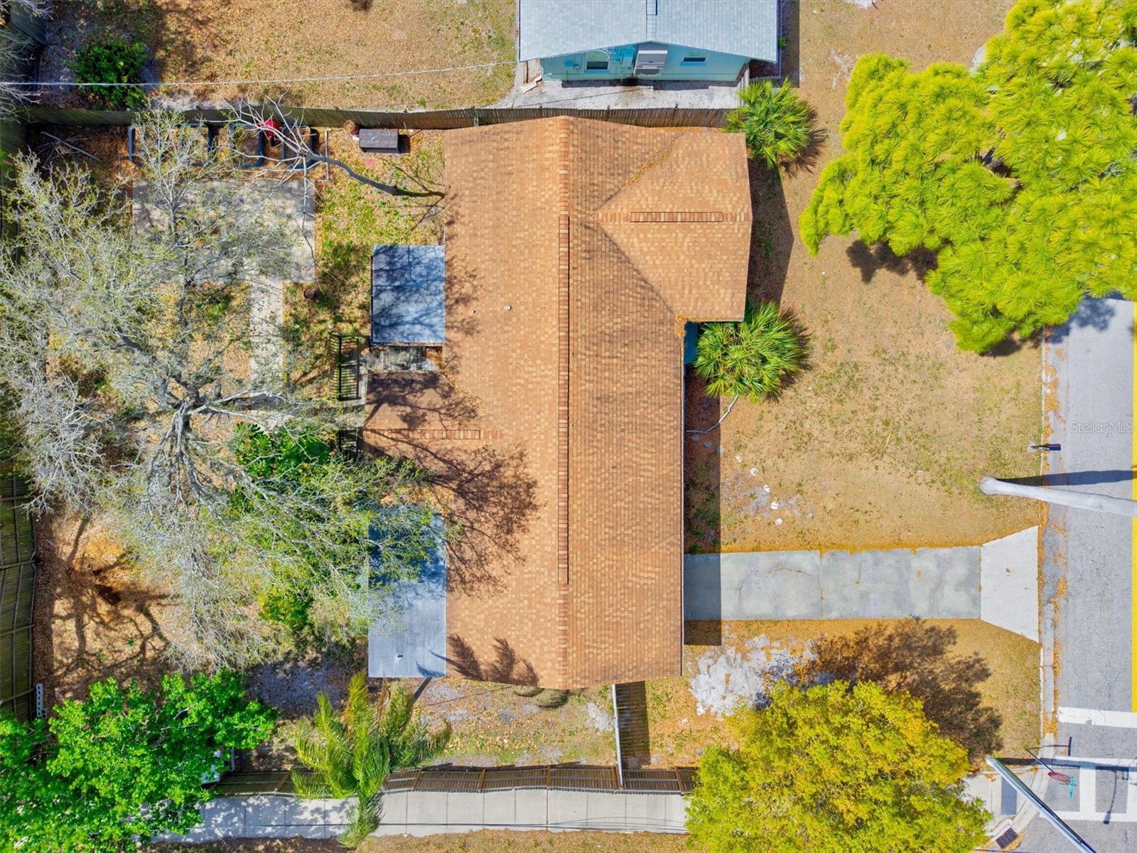 2586 Tami Sola Street Sarasota FL 34237 A4679191 image3
