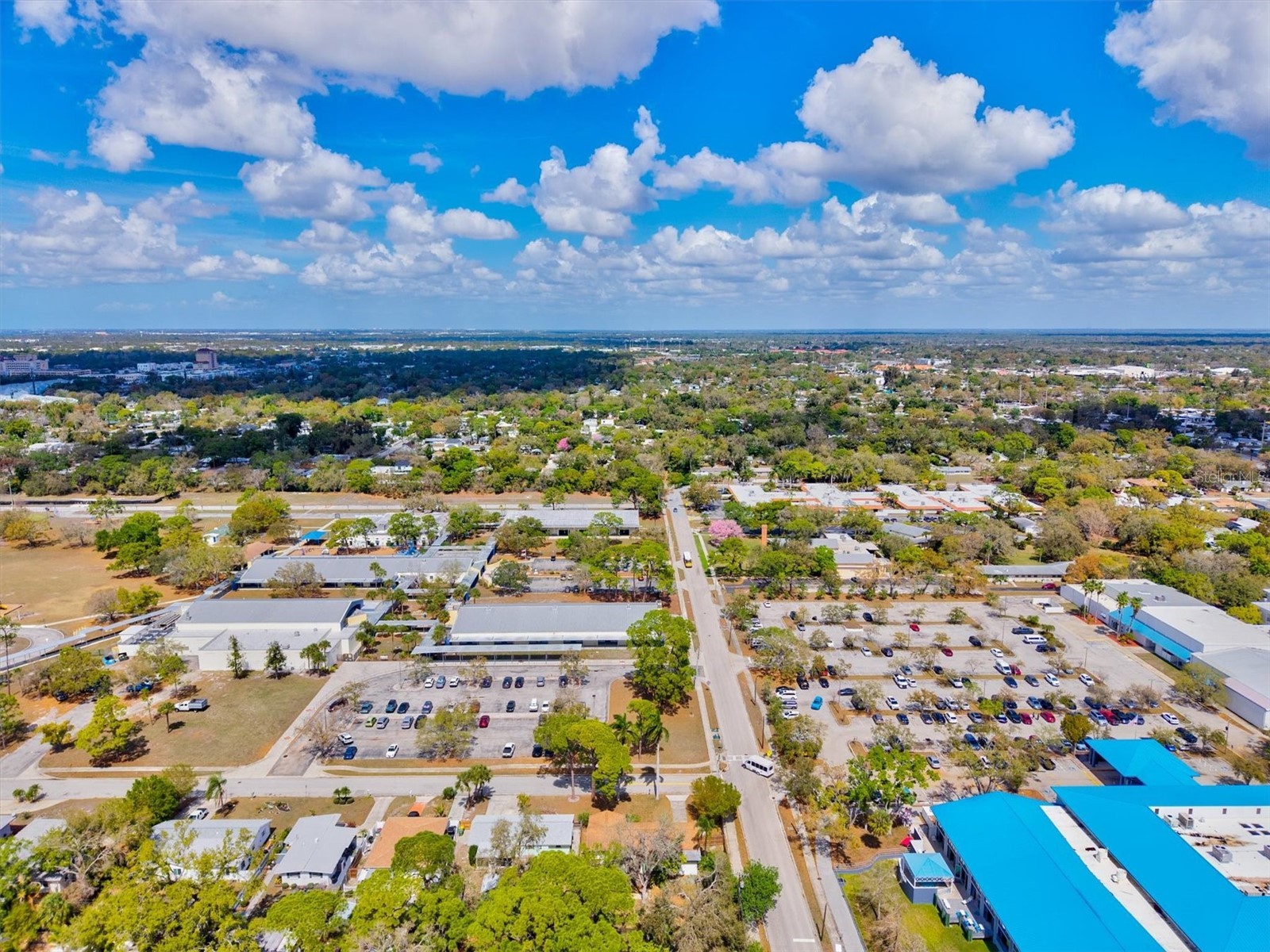 2586 Tami Sola Street Sarasota FL 34237 A4679191 image40