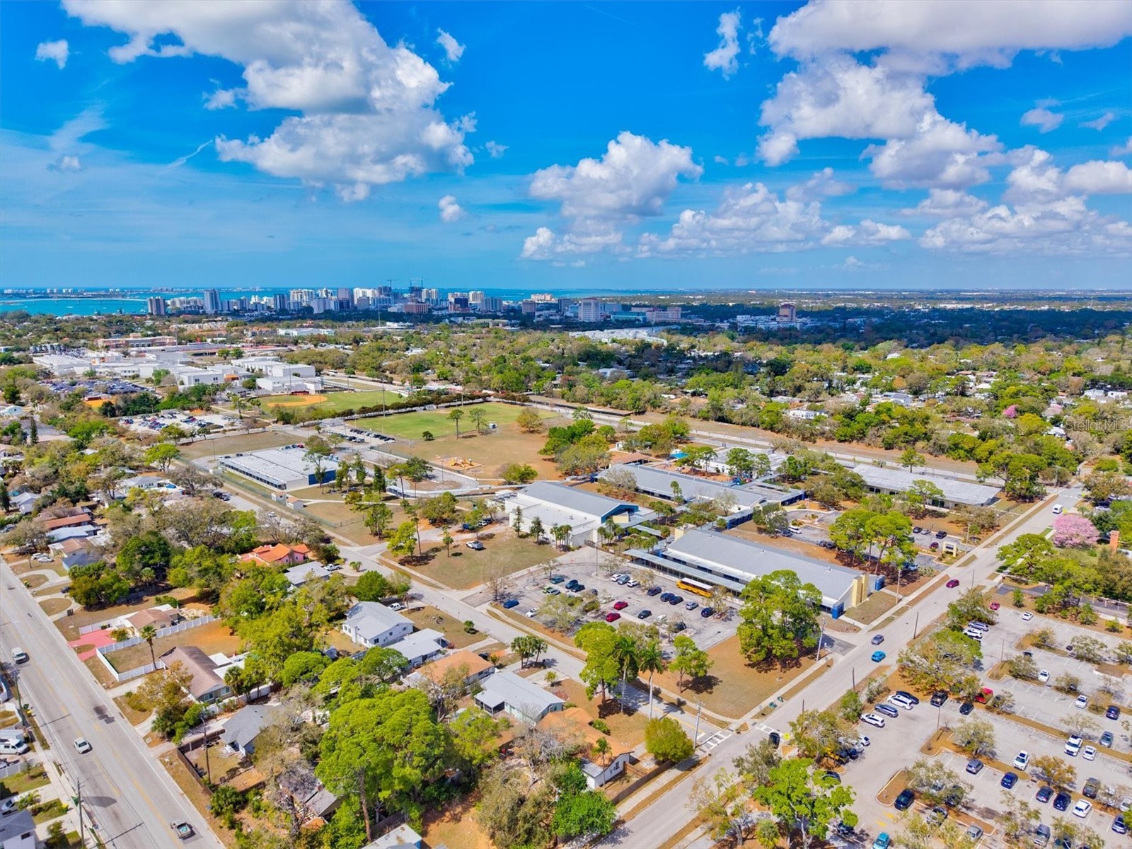 2586 Tami Sola Street Sarasota FL 34237 A4679191 image41