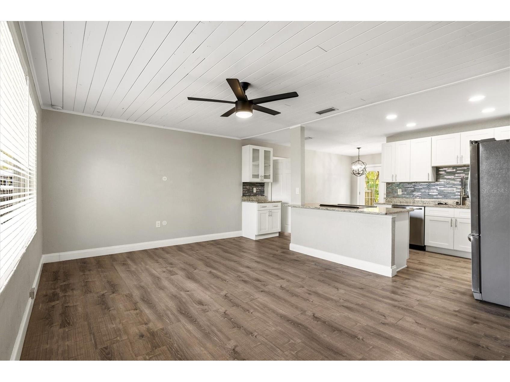 2586 Tami Sola Street Sarasota FL 34237 A4679191 image6