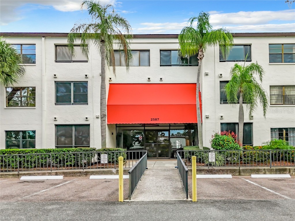 2587 Countryside Boulevard #6111 Clearwater FL 33761 G5105230 image1