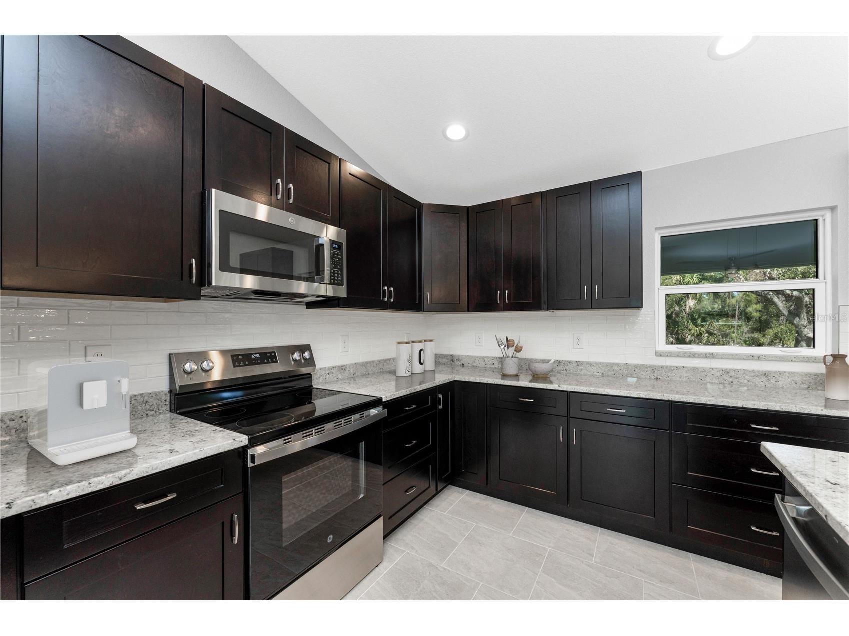 2587 Nowatney Avenue North Port FL 34286 C7527313 image11