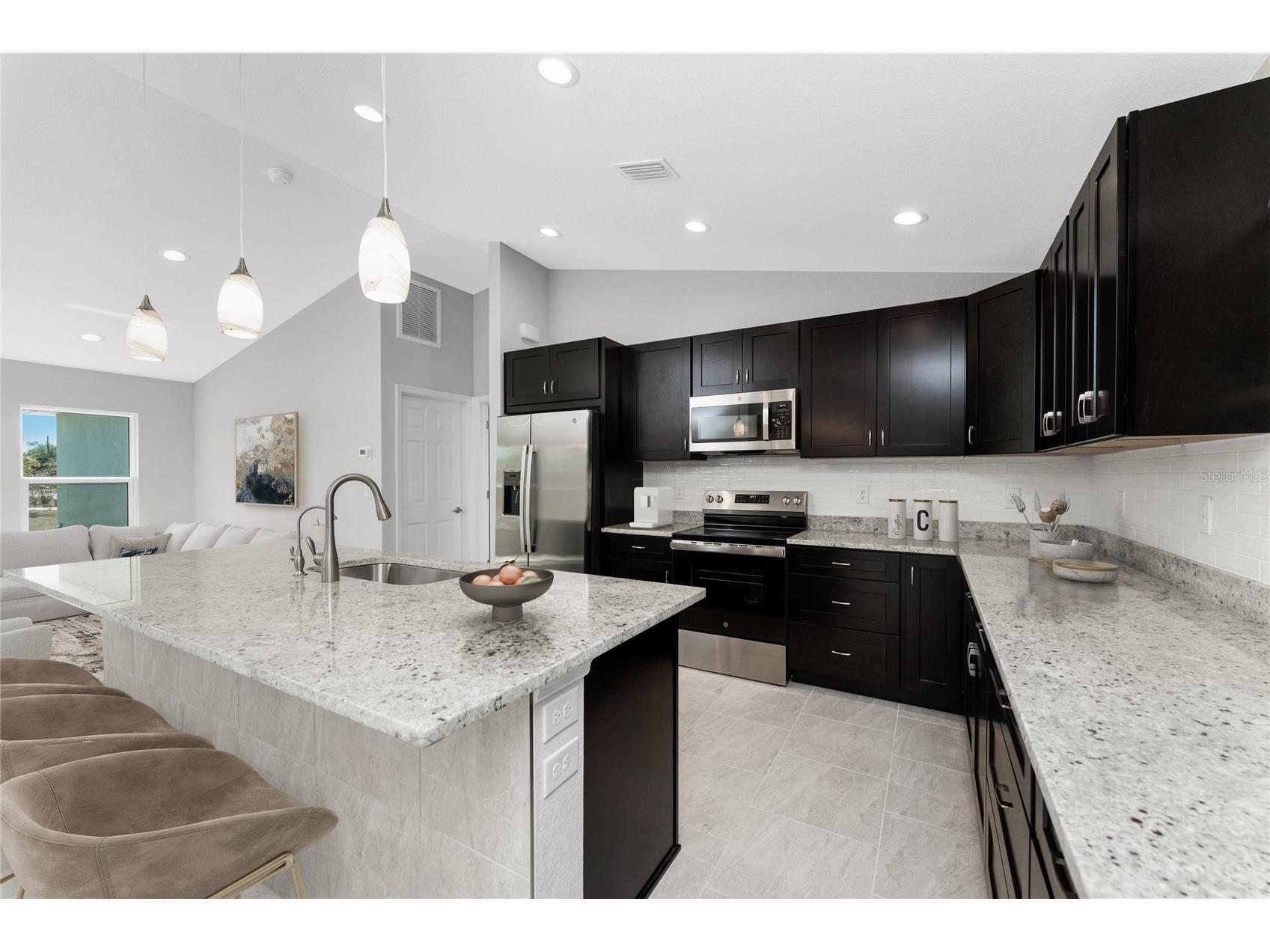 2587 Nowatney Avenue North Port FL 34286 C7527313 image12