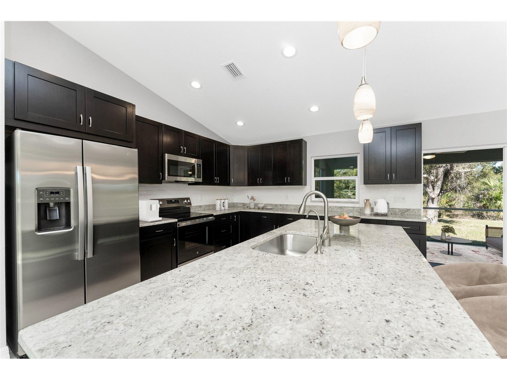 2587 Nowatney Avenue North Port FL 34286 C7527313 image9