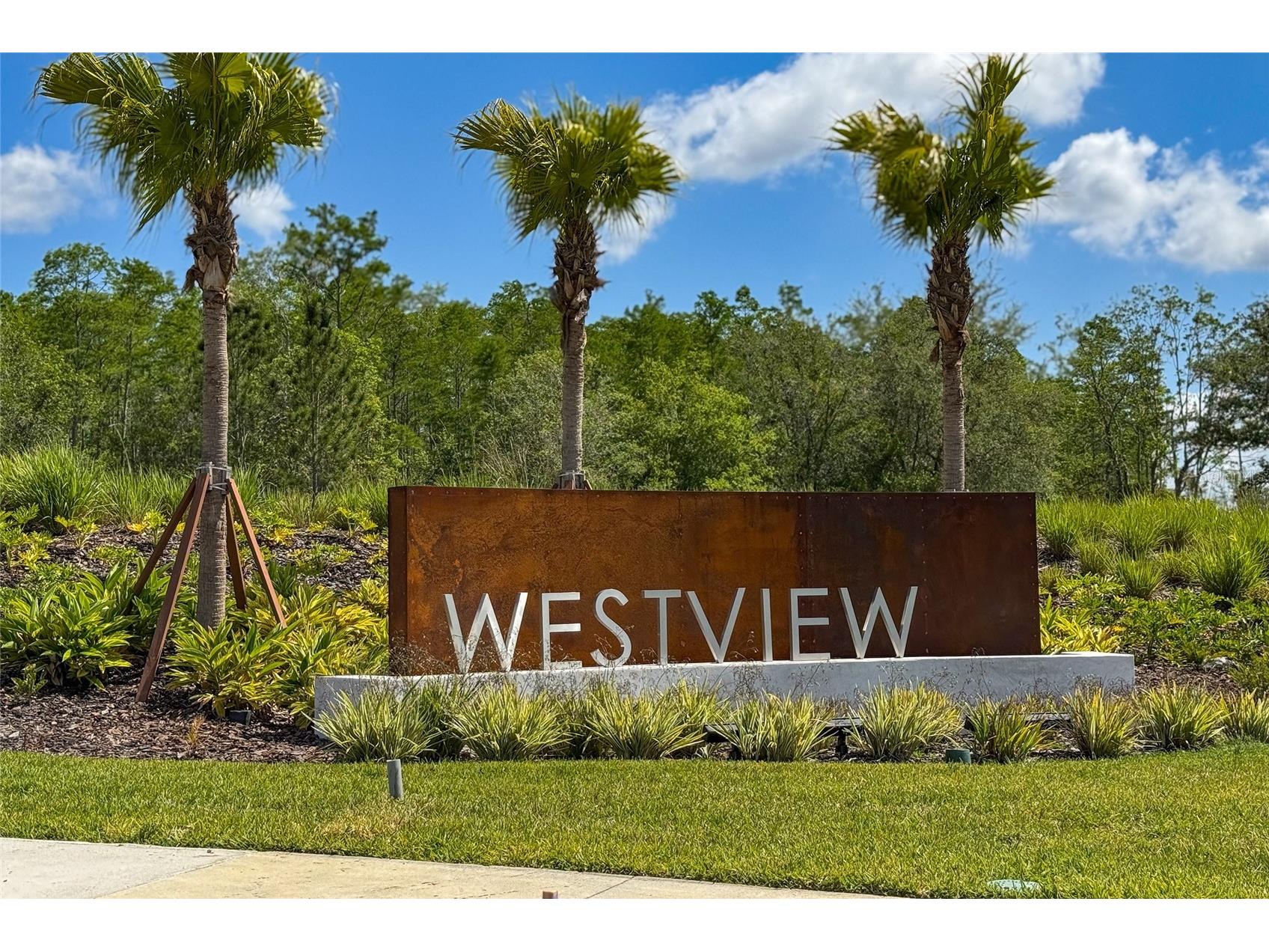 2587 Skyline Loop Kissimmee FL 34758 S5147683 image1