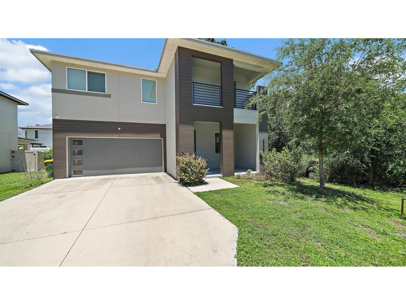 2587 Temple Street Sarasota FL 34239 A4692540 image1