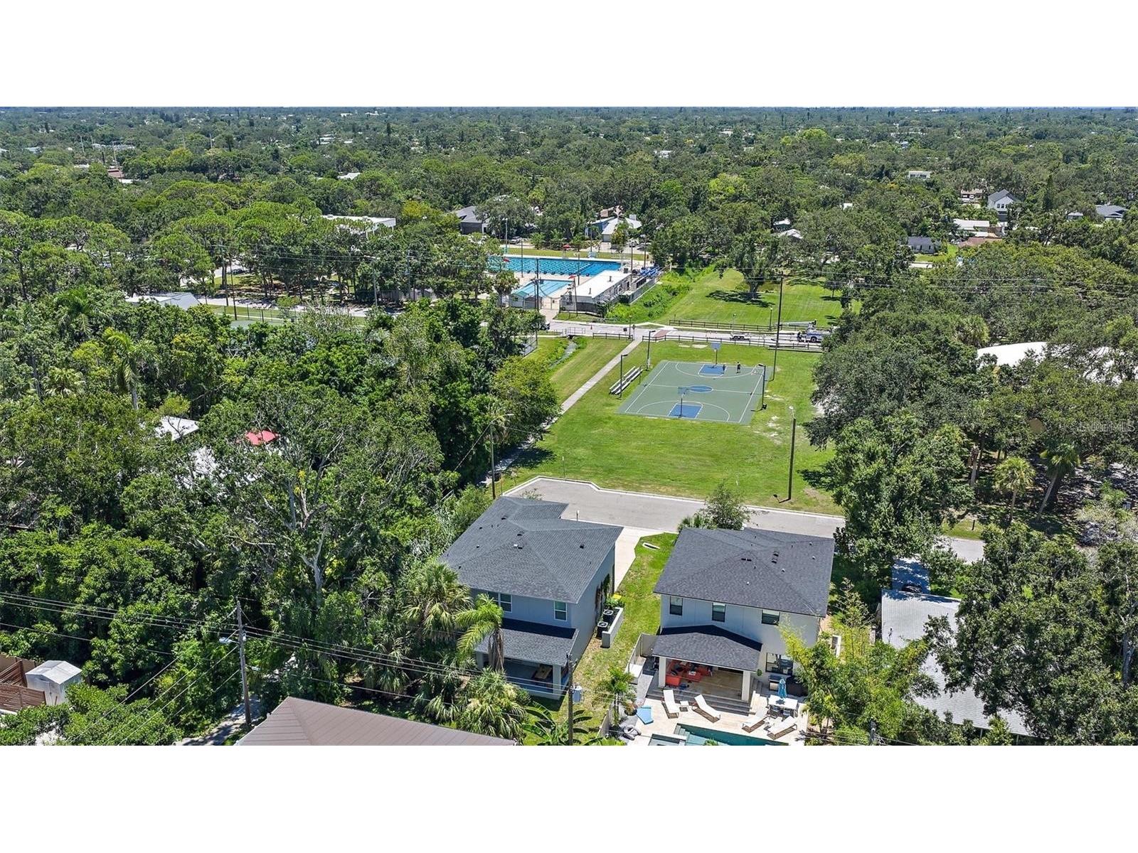 2587 Temple Street Sarasota FL 34239 A4692540 image24