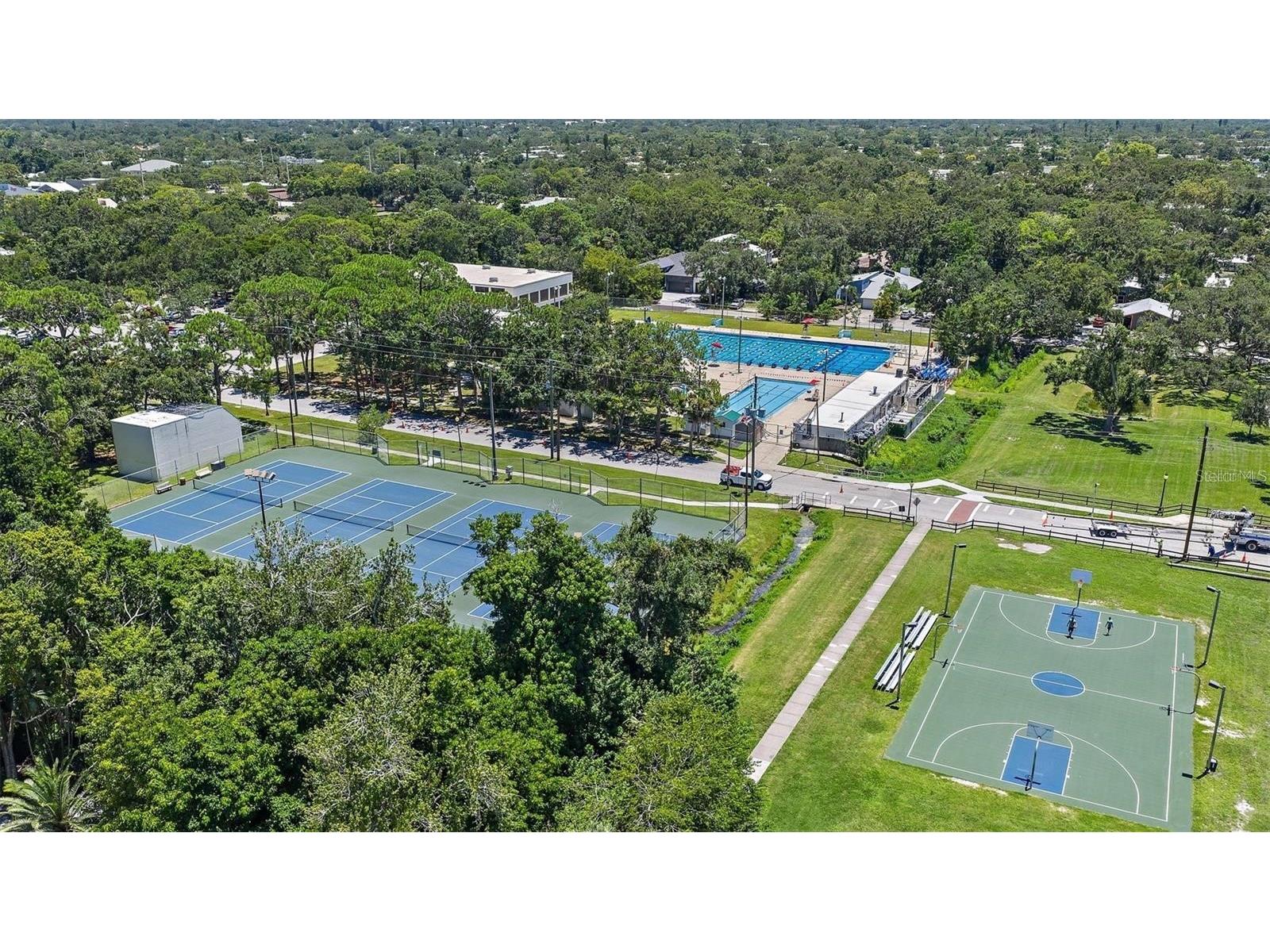 2587 Temple Street Sarasota FL 34239 A4692540 image25