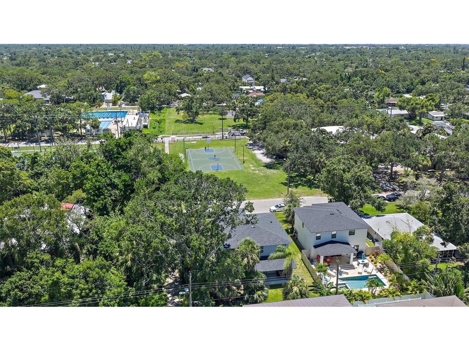 2587 Temple Street Sarasota FL 34239 A4692540 image3