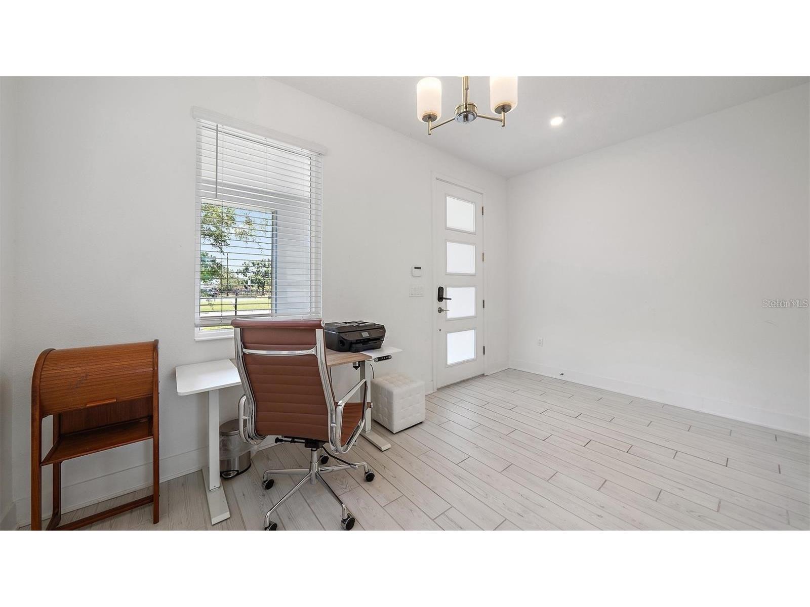 2587 Temple Street Sarasota FL 34239 A4692540 image9