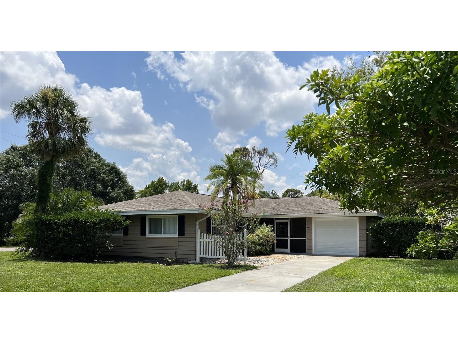 2588 Colorado Street Sarasota FL 34237 A4576455 image1