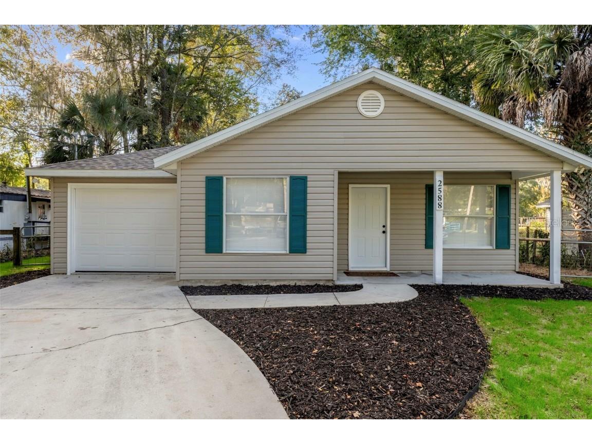 2588 Cr 426e Lake Panasoffkee FL 33538 G5104144 image1