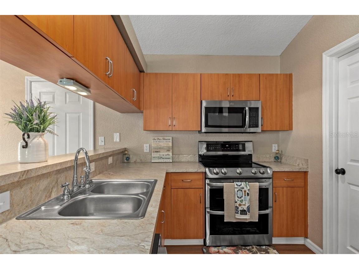 2588 Cr 426e Lake Panasoffkee FL 33538 G5104144 image10