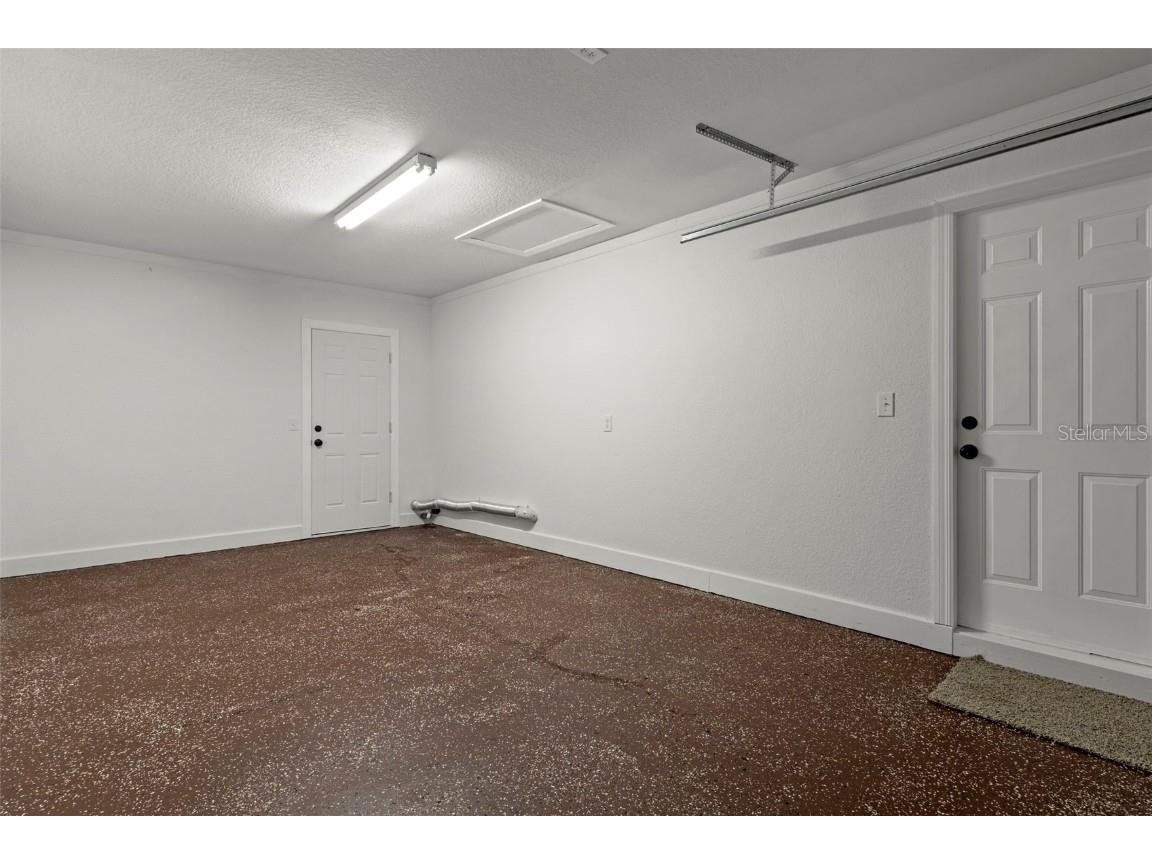 2588 Cr 426e Lake Panasoffkee FL 33538 G5104144 image30