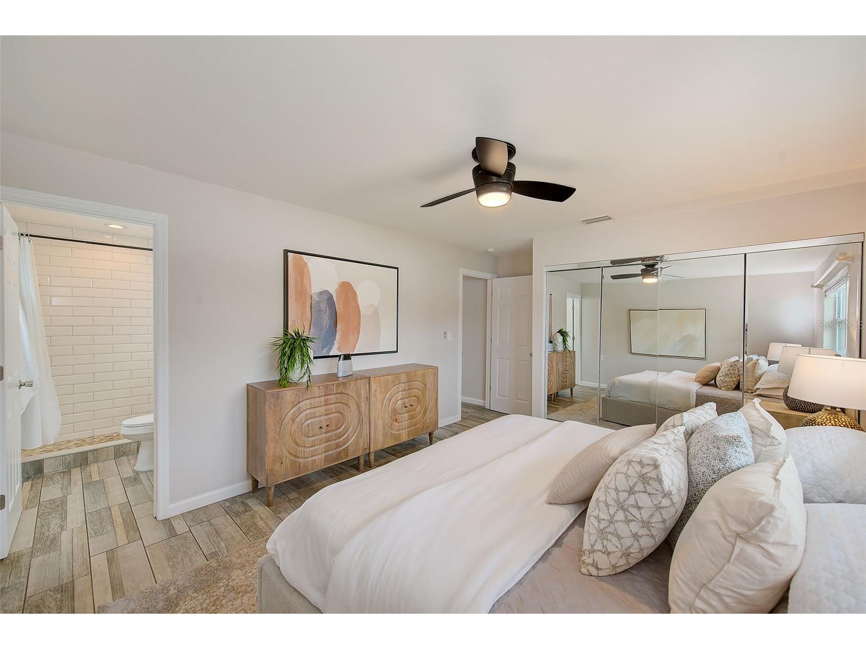 2589 Sunny Breeze Avenue Largo FL 33770 TB8466842 image18