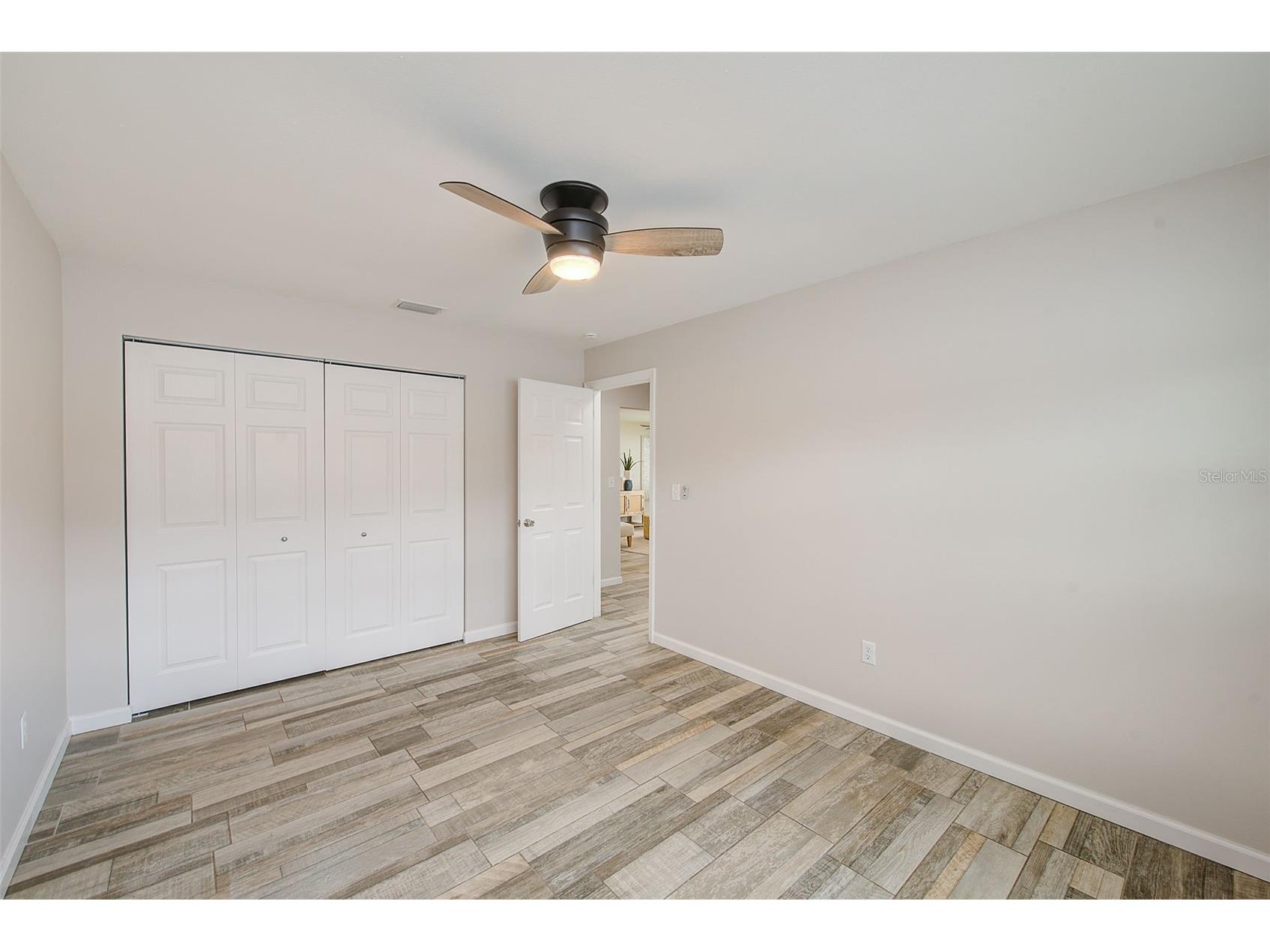 2589 Sunny Breeze Avenue Largo FL 33770 TB8466842 image21