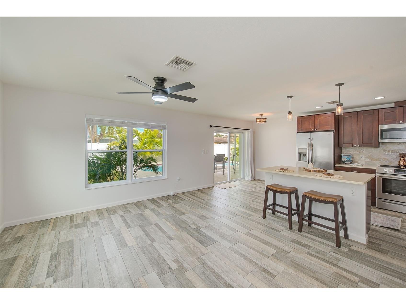 2589 Sunny Breeze Avenue Largo FL 33770 TB8466842 image26