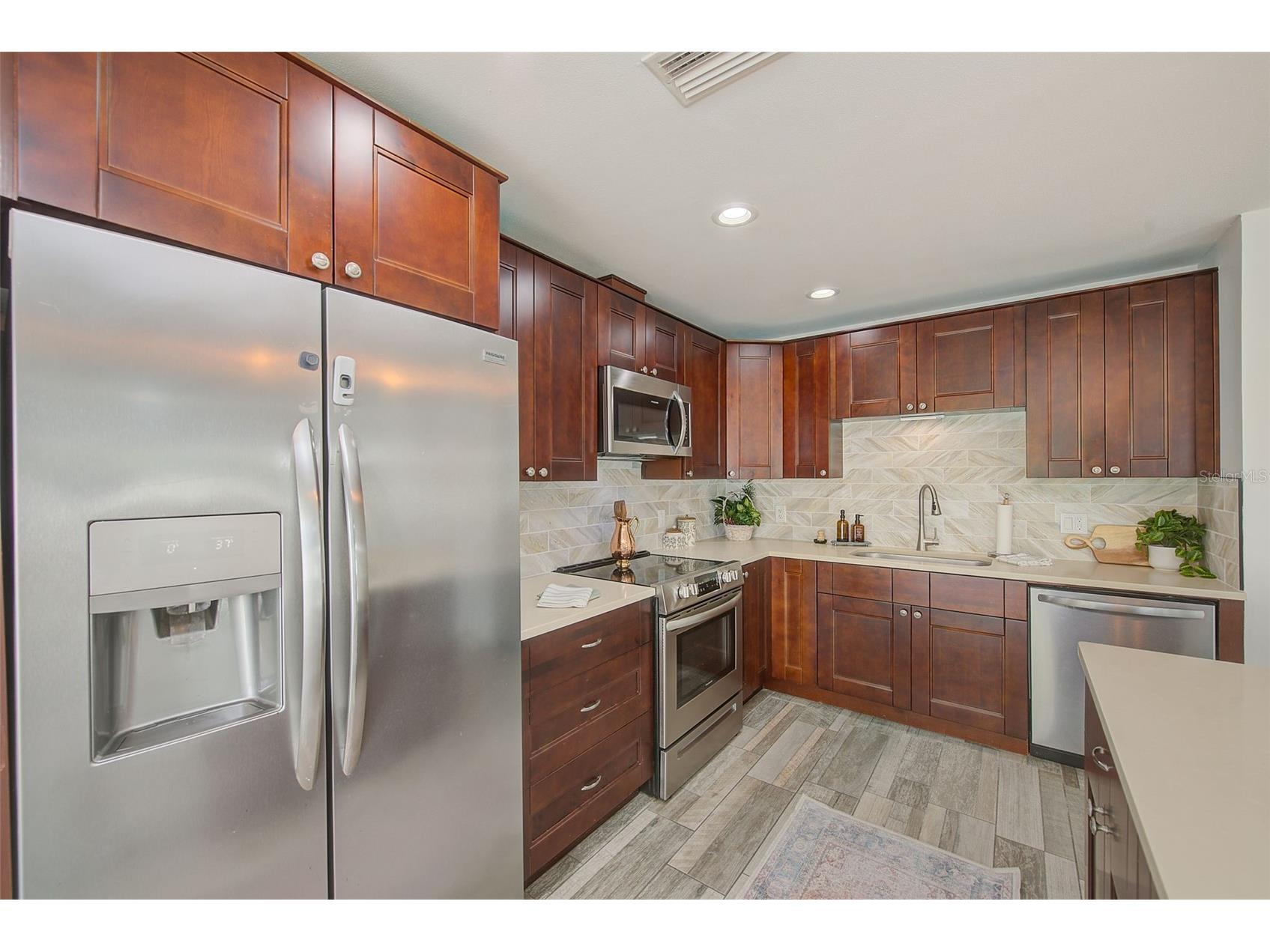 2589 Sunny Breeze Avenue Largo FL 33770 TB8466842 image32