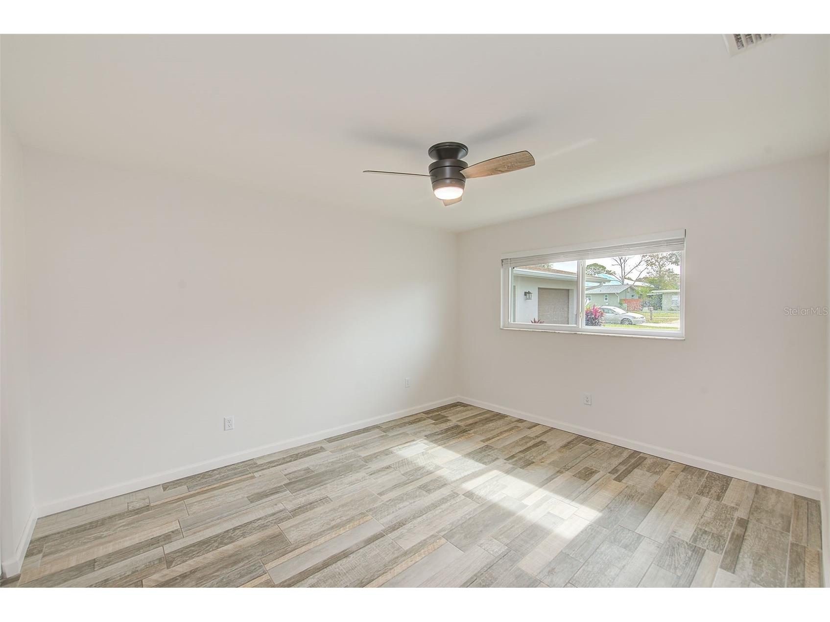 2589 Sunny Breeze Avenue Largo FL 33770 TB8466842 image37