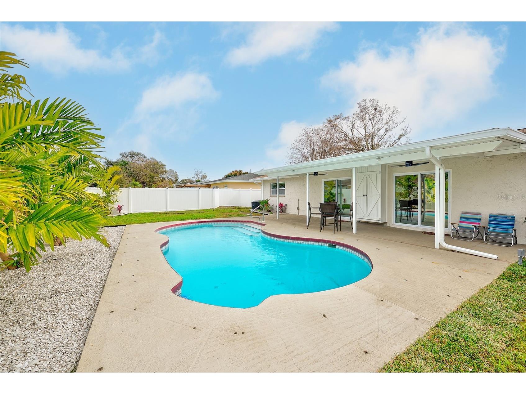 2589 Sunny Breeze Avenue Largo FL 33770 TB8466842 image45