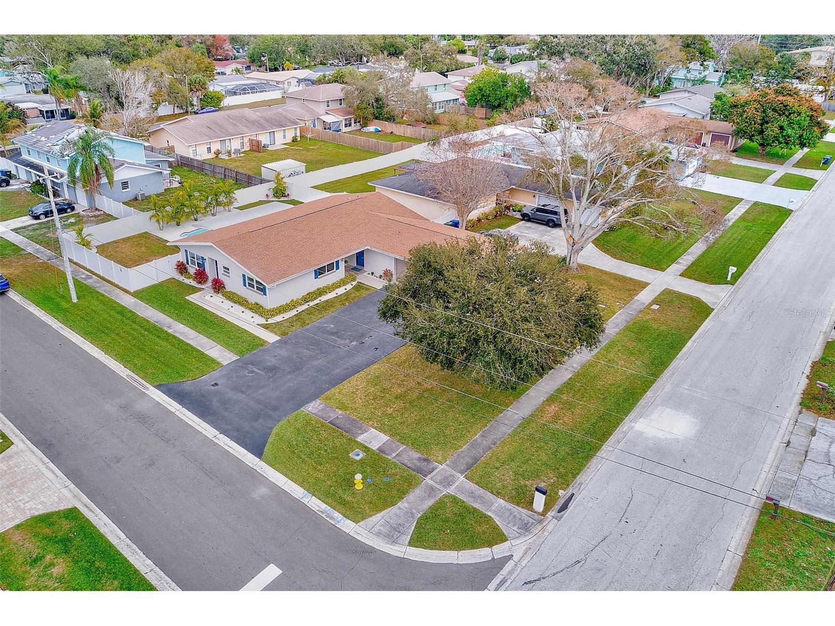 2589 Sunny Breeze Avenue Largo FL 33770 TB8466842 image52