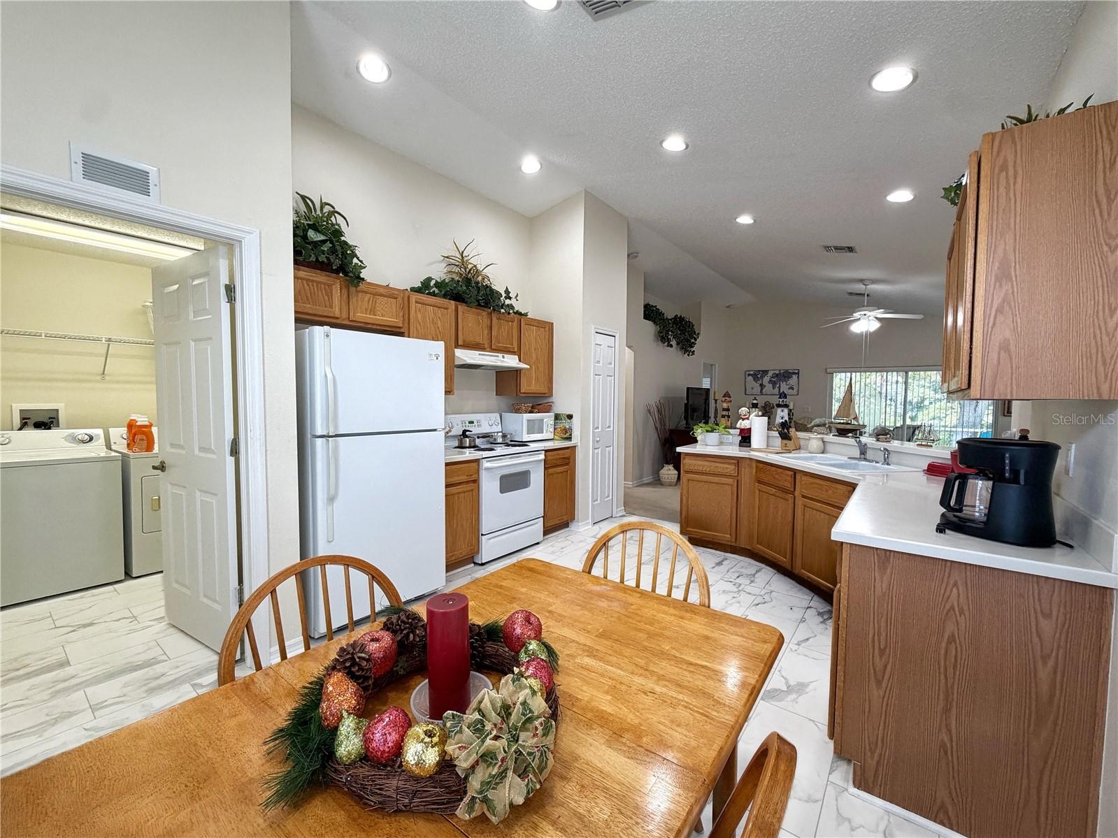 259 Center Oak Circle Spring Hill FL 34609 W7887312 image8