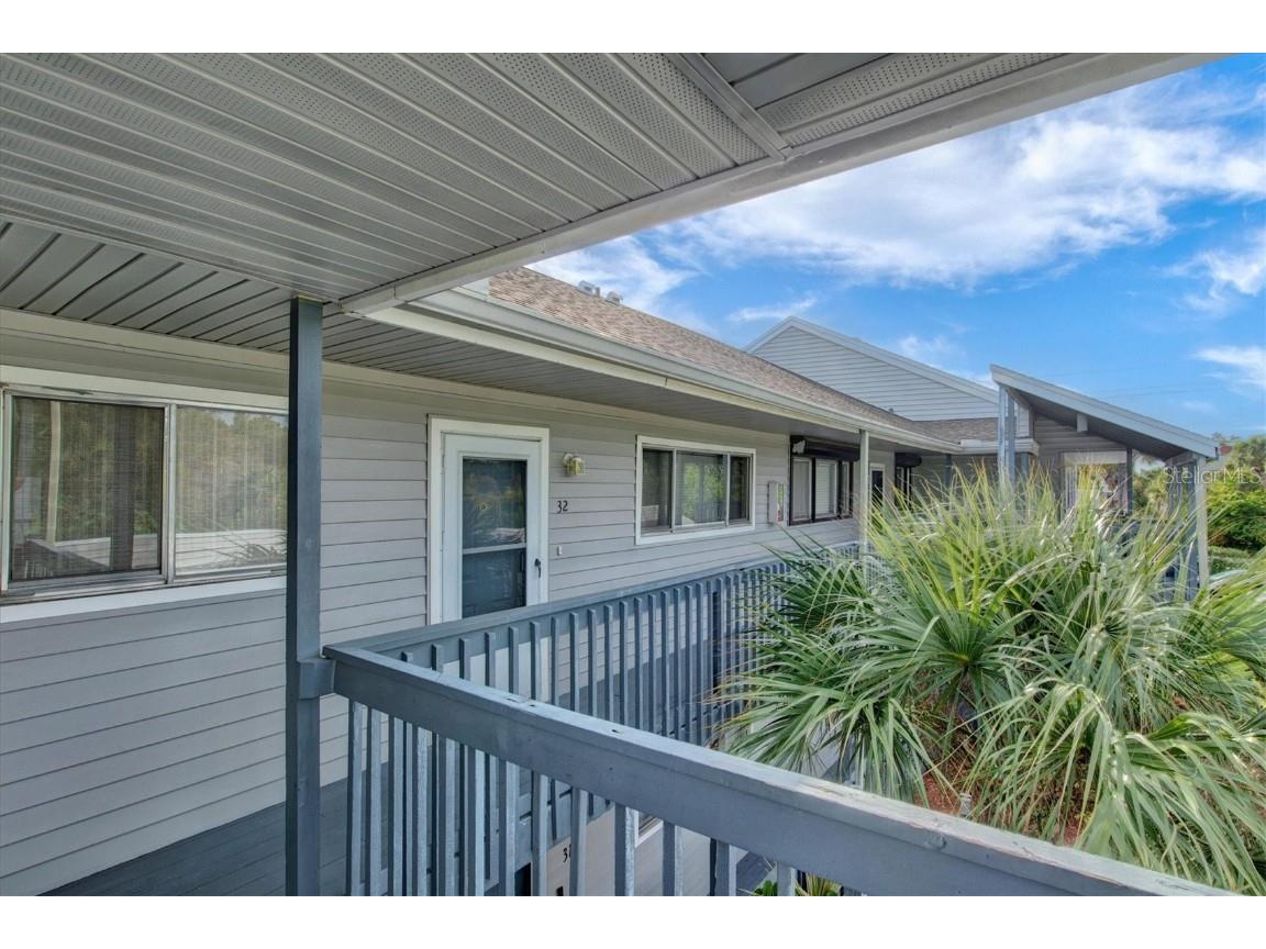 259 Fenwick Drive #32 Venice FL 34285 A4588012 image1