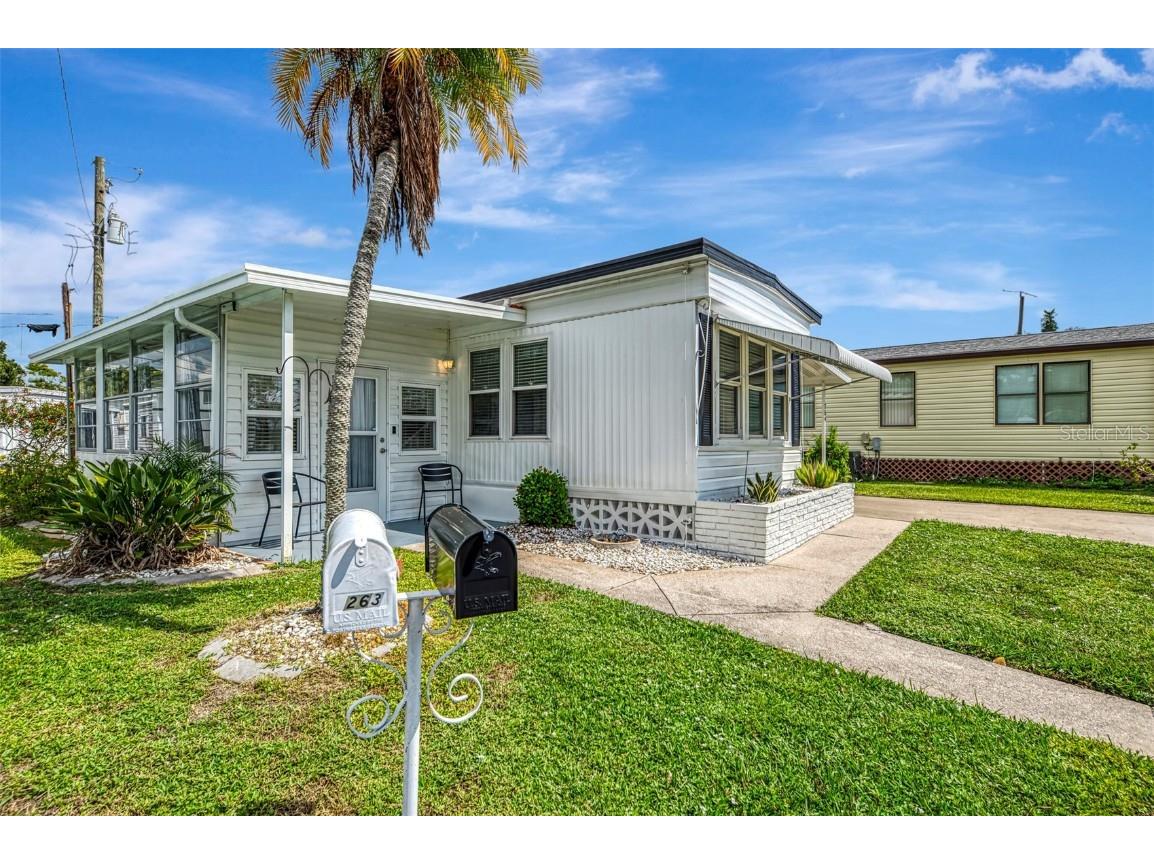 259 Inner Drive E Venice FL 34285 A4667170 image2